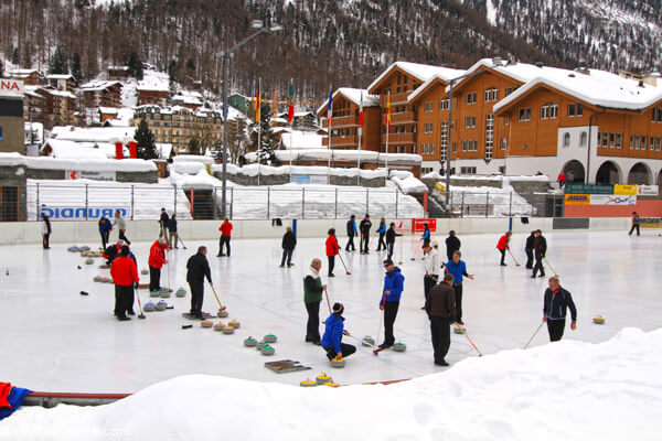Curling in Zermatt