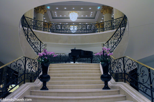 Ritz-Carlton Berlin lobby