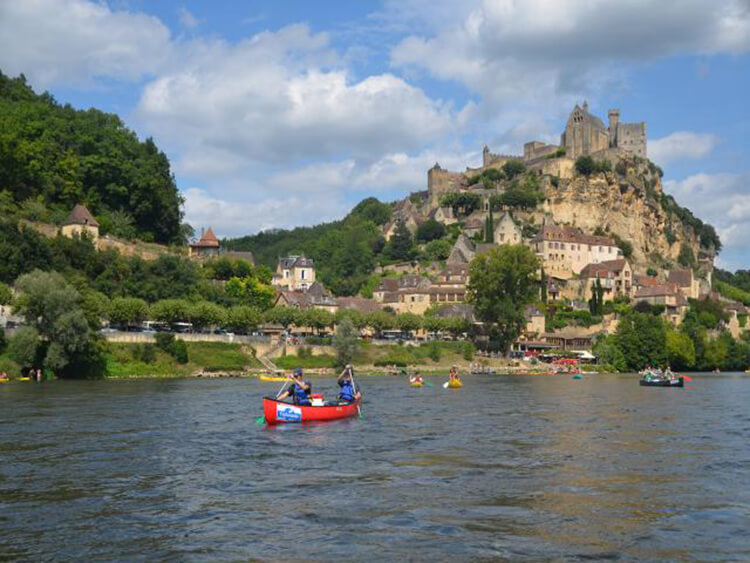 Kayaking the Dordogne