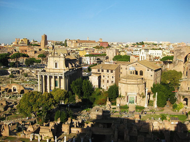 Temple of Antoninus and Faustina is seen on the left