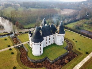 Aerial photo of Chateau des Bories in the Perigord