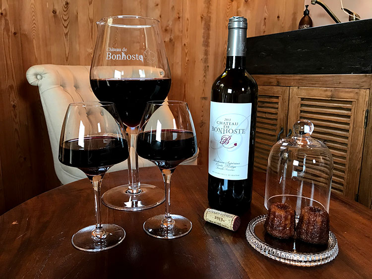 Caneles and Château de Bonhoste wine to welcome us to Coup 2 Foudres