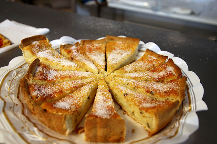 Flaó, a typical type of cheesecake made in Ibiza topped with sugar