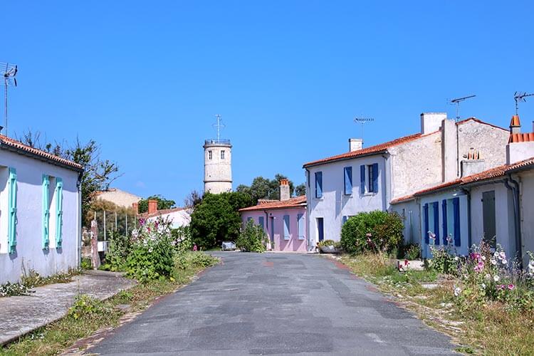Colorful houses line the lanes of the village of Île d'Aix