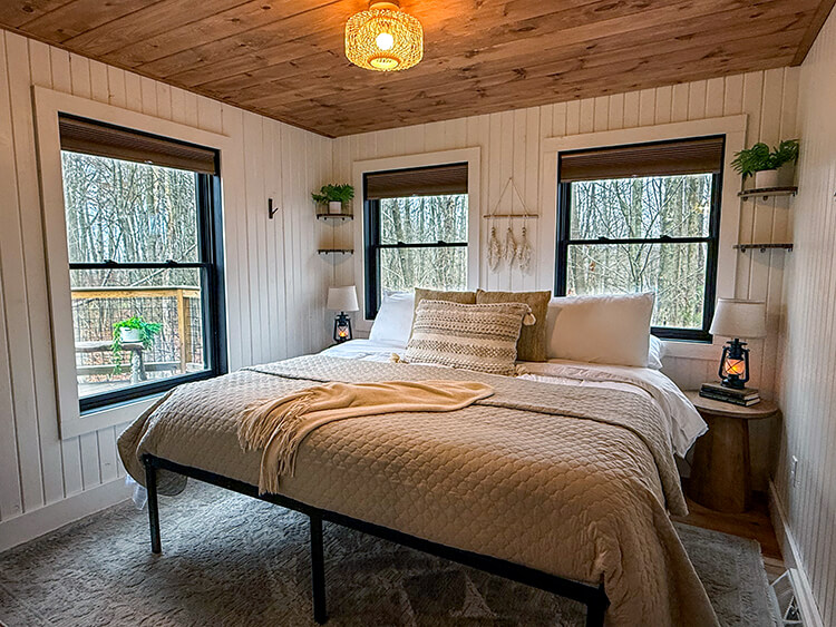 Jubilee has two spacious bedrooms with king size beds