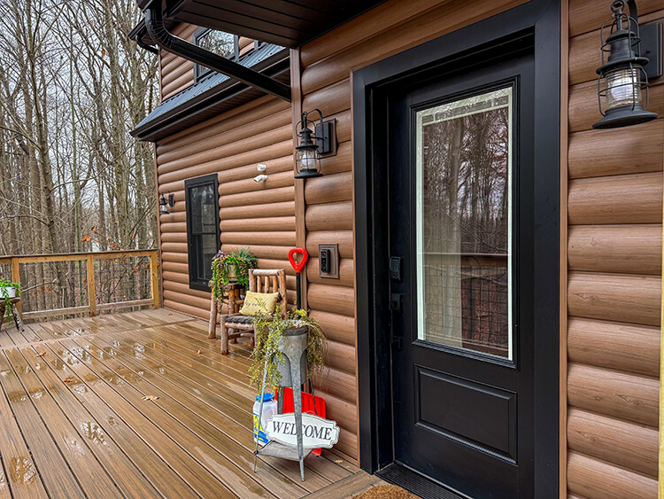 The keypad at the main door of Jubilee Treehouse at Lake Erie Treehouses