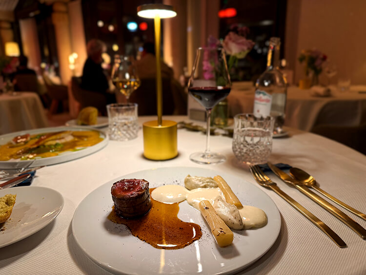 Filet of beef with white carrots at L'Almandin in the Hotel L'Île de la Lagune in Saint-Cyprien, France