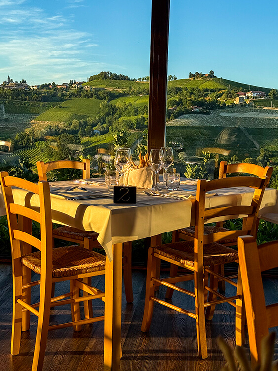 Trattoria Nelle Vigne looks out over a spectacular view of the Barolo vineyards