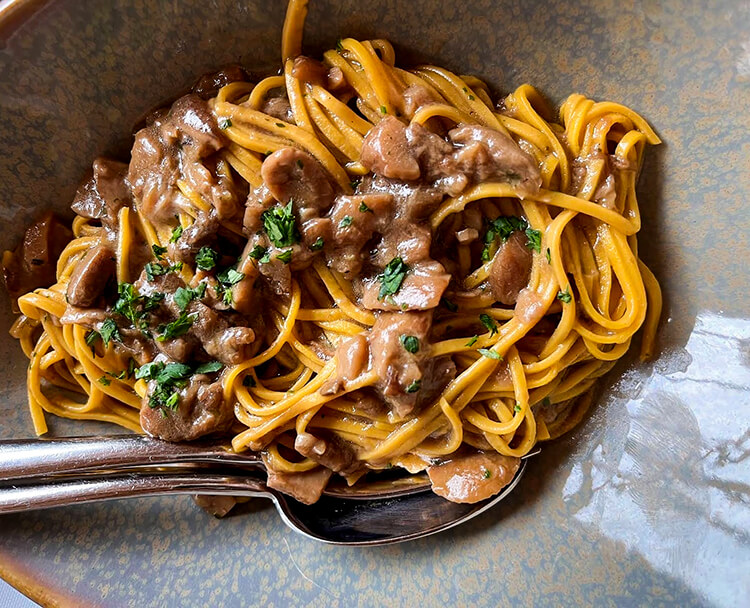 Tajarin with porcini mushrooms at Trattoria Nelle Vigne
